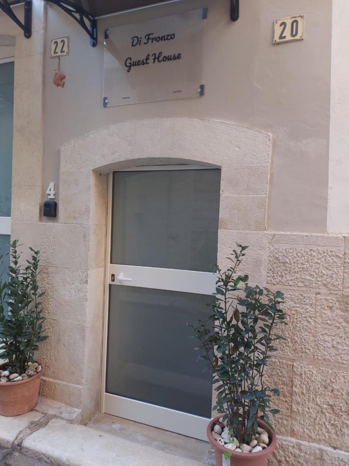 Di Fronzo Guest House A Triggiano Luaran gambar