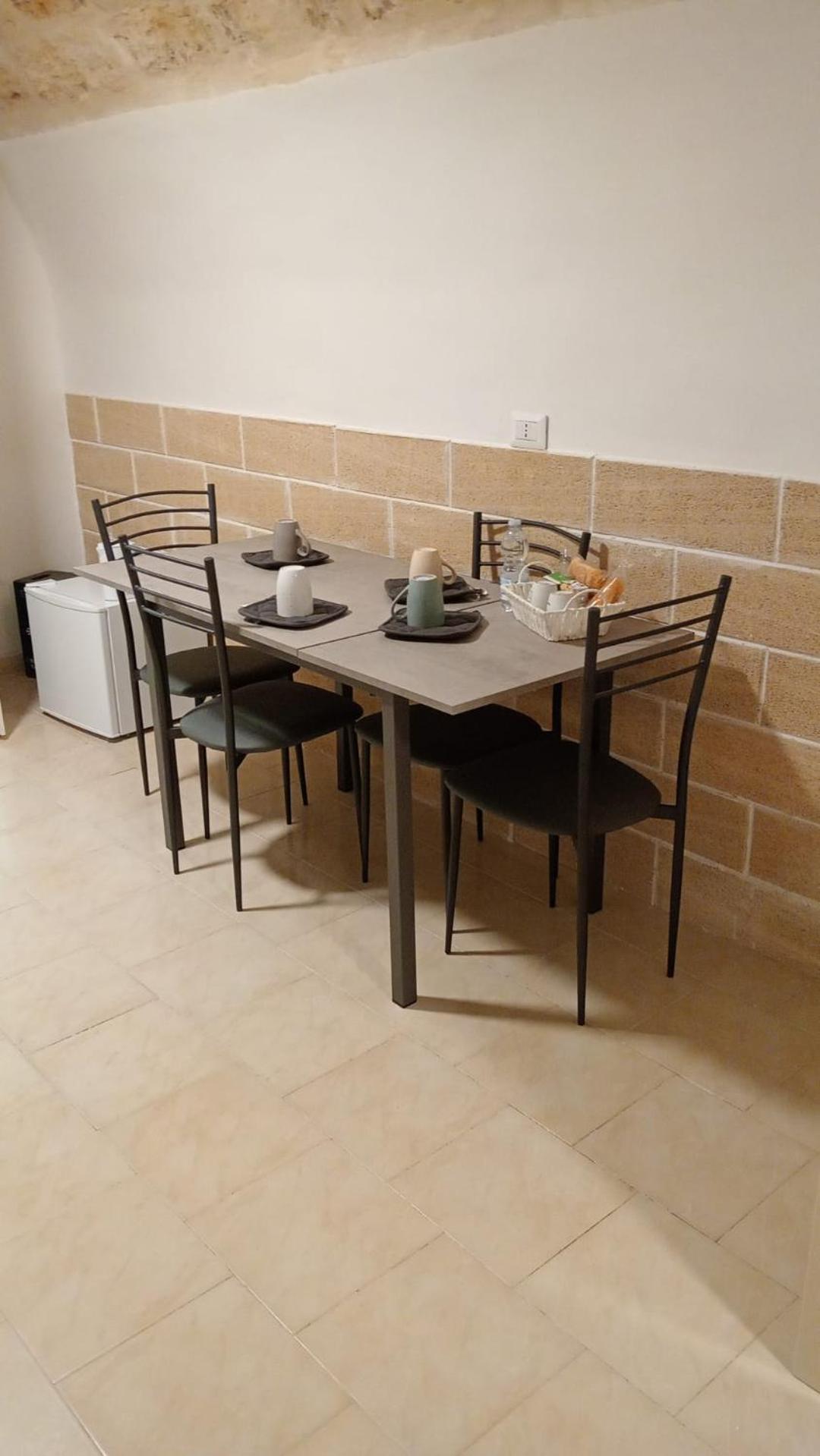 Di Fronzo Guest House A Triggiano Luaran gambar